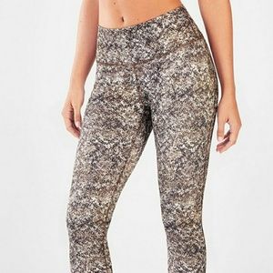 NWT snakeskin print 7/8 leggings
